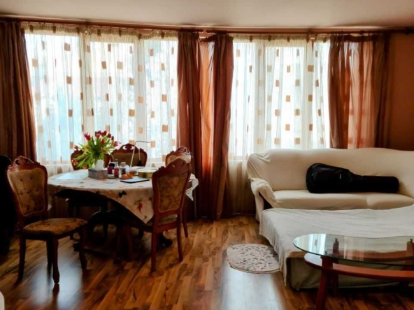 Двустаен апартамент в к.к. Св.Св. Константин и Елена - 65 кв.м за 2231 €/кв.м - Снимка #1