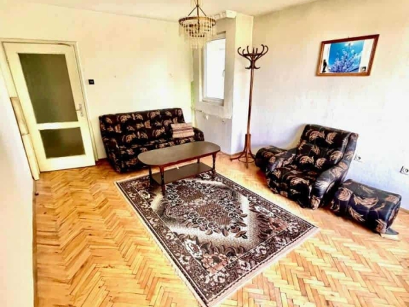 Двустаен апартамент в Плевен, Идеален център - 63 кв.м за 1140 €/кв.м - Снимка #1