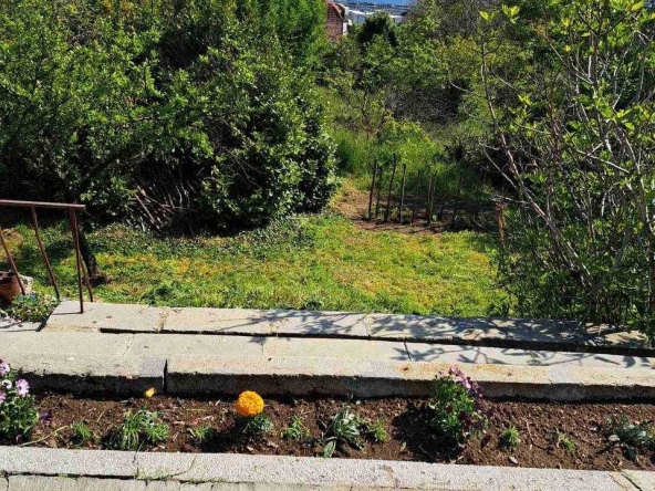 Дава се под наем Къща в Варна, м-т Акчелар - 50 кв.м за 612 € - Снимка #1