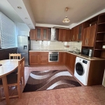 Дава се под наем Тристаен апартамент в Велико Търново, Бузлуджа - 70 кв.м за 306 € - Снимка #1