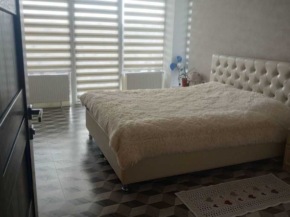 Дава се под наем Двустаен апартамент в София, Яворов - 67 кв.м за 400 € - Снимка #1