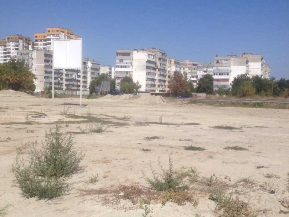 Парцел в Търговище, Запад 1 - 7155 кв.м за 27 €/кв.м - Снимка #1