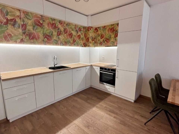 Дава се под наем Двустаен апартамент в София, Кръстова вада - 65 кв.м за 750 € - Снимка #1