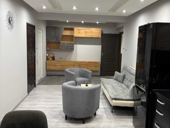 Дава се под наем Тристаен апартамент в София, Красна поляна 1 - 75 кв.м за 561 € - Снимка #1