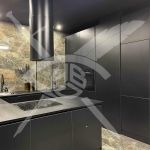 Дава се под наем Тристаен апартамент в Варна, Галата - 122 кв.м за 1100 € - Снимка #1