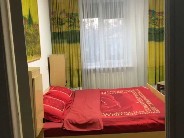 Дава се под наем Двустаен апартамент в София, Хиподрума - 65 кв.м за 350 € - Снимка #1