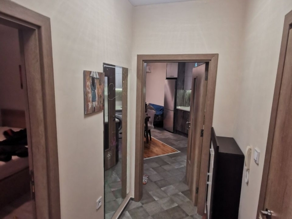 Дава се под наем Тристаен апартамент в Варна, Бриз - 91 кв.м за 612 € - Снимка #1