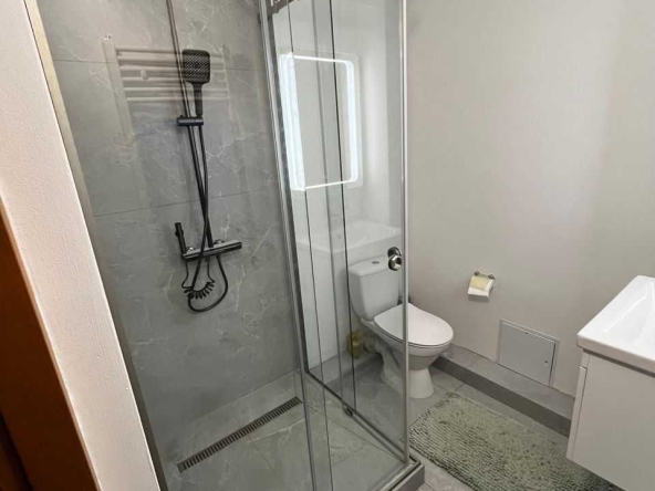 Дава се под наем Двустаен апартамент в София, Зона Б-5 - 69 кв.м за 375 € - Снимка #1
