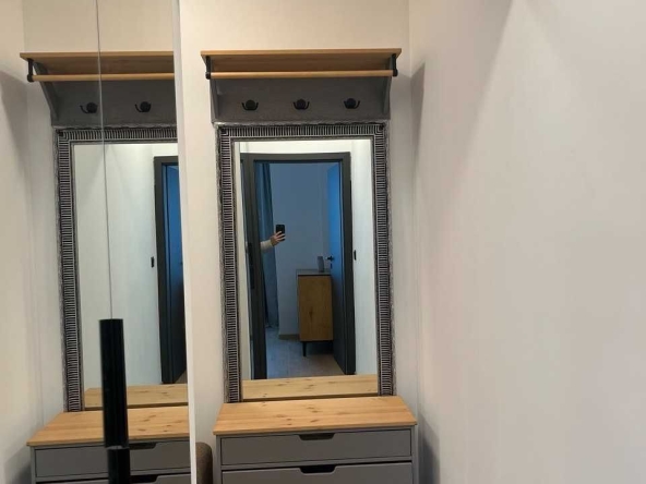 Двустаен апартамент в София, Иван Вазов - 50 кв.м за 1857 €/кв.м - Снимка #1
