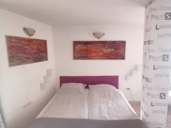 Дава се под наем Етаж от къща в Казанлък - 150 кв.м за 280.5 € - Снимка #1