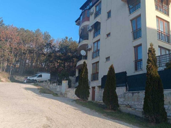 Двустаен апартамент в Варна, Виница - 56 кв.м за 984 €/кв.м - Снимка #1