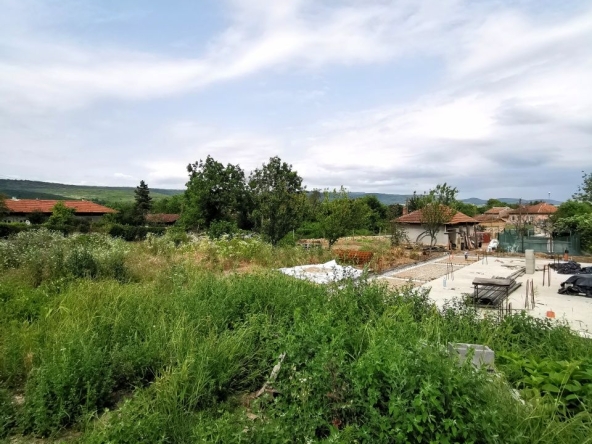 Къща в с. Драганово, Област Велико Търново - 261 кв.м за 403 €/кв.м - Снимка #1