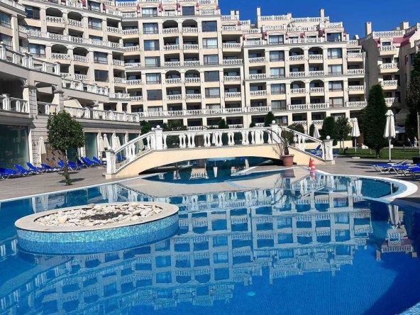 Дава се под наем Тристаен апартамент в Варна, Аспарухово - 87 кв.м за 847.62 € - Снимка #1