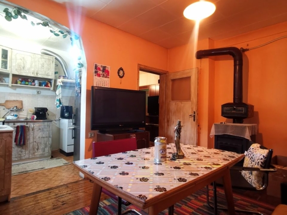 Етаж от къща в Лясковец - 118 кв.м за 432 €/кв.м - Снимка #1