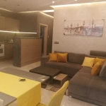 Дава се под наем Тристаен апартамент в София, Витоша - 70 кв.м за 816 € - Снимка #1