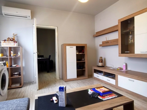 Етаж от къща в Горна Оряховица - 108 кв.м за 833 €/кв.м - Снимка #1