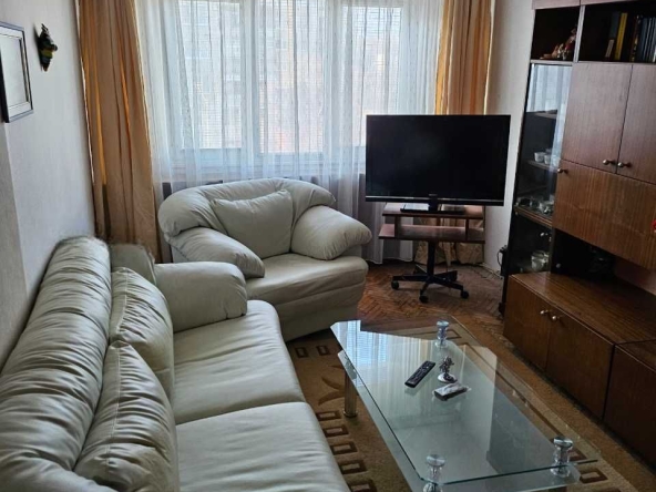 Дава се под наем Двустаен апартамент в София, Стрелбище - 70 кв.м за 578.34 € - Снимка #1