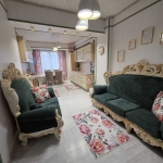 Дава се под наем Тристаен апартамент в София, Център - 80 кв.м за 767.55 € - Снимка #1