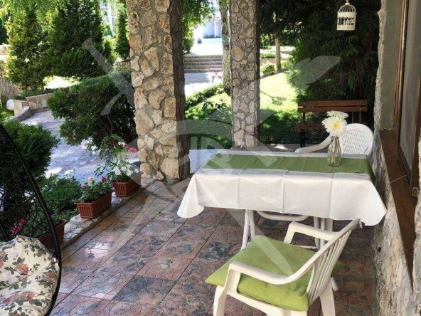 Двустаен апартамент в к.к. Елените - 74 кв.м за 579 €/кв.м - Снимка #1