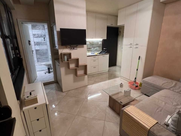 Дава се под наем Двустаен апартамент в София, Център - 43 кв.м за 599.25 € - Снимка #1