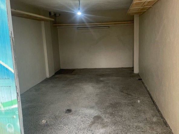 Дава се под наем Гараж / Паркомясто в Силистра, в.з. Юг - 18 кв.м за 51 € - Снимка #1