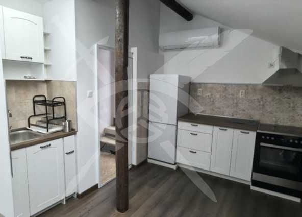 Дава се под наем Едностаен апартамент в Варна, Център - 42 кв.м за 448.8 € - Снимка #1