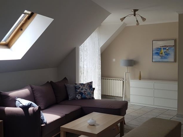 Дава се под наем Тристаен апартамент в София, Оборище - 120 кв.м за 765 € - Снимка #1