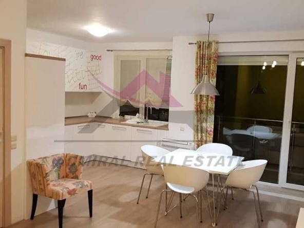 Дава се под наем Тристаен апартамент в Варна, Окръжна болница - 90 кв.м за 800 € - Снимка #1