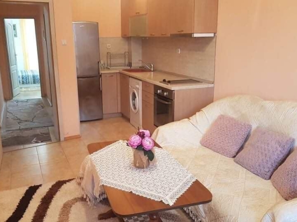 Дава се под наем Двустаен апартамент в Пловдив, Кършияка - 63 кв.м за 408 € - Снимка #1