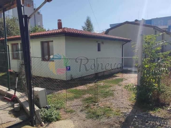 Дава се под наем Къща в Варна, м-т Пчелина - 64 кв.м за 199900 € - Снимка #1