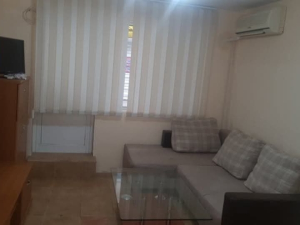 Дава се под наем Едностаен апартамент в Варна, Цветен квартал - 25 кв.м за 298.86 € - Снимка #1