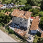 Къща в с. Петърч, Област София-област - 389 кв.м за 746 €/кв.м - Снимка #1