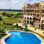 Едностаен апартамент в Балчик - 70 кв.м за 686 €/кв.м - Снимка #1