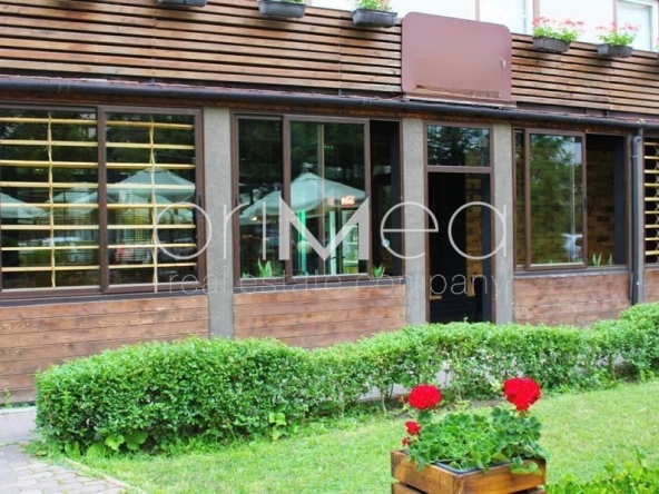 Дава се под наем Заведение в Бургас, Славейков - 105 кв.м за 2040 € - Снимка #1