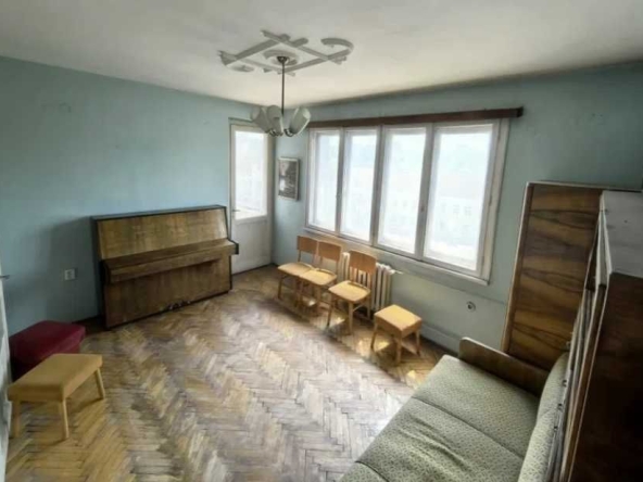 Двустаен апартамент в Плевен, Идеален център - 70 кв.м за 1300 €/кв.м - Снимка #1