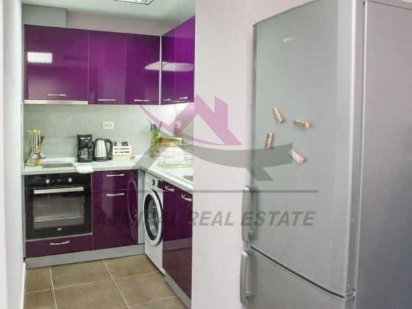 Дава се под наем Тристаен апартамент в Варна, Център - 90 кв.м за 600 € - Снимка #1