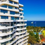 Дава се под наем Двустаен апартамент в Бургас, Лазур - 85 кв.м за 900 € - Снимка #1