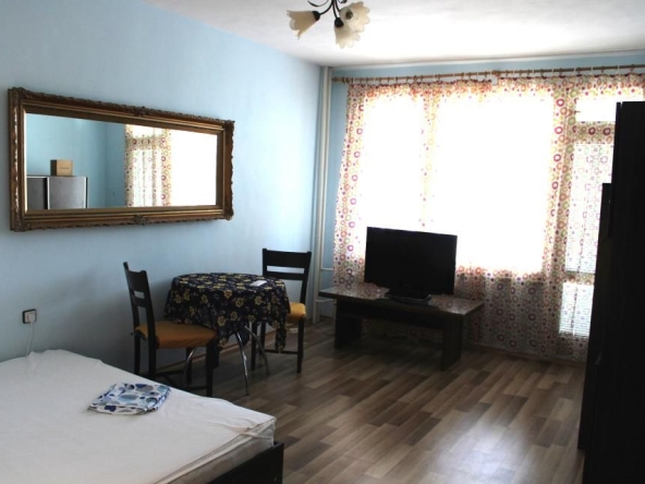 Дава се под наем Едностаен апартамент в София, Света Троица - 44 кв.м за 375 € - Снимка #1