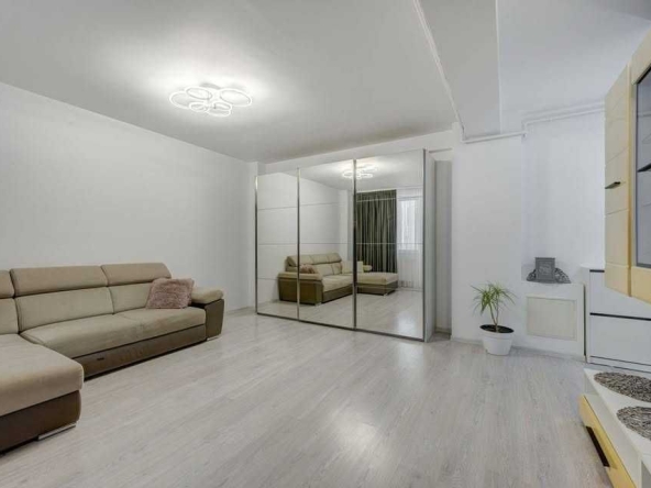 Тристаен апартамент в Русе, Родина 1 - 97 кв.м за 1199 €/кв.м - Снимка #1
