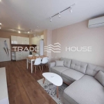 Дава се под наем Двустаен апартамент в Пловдив, Център - 62 кв.м за 382.5 € - Снимка #1