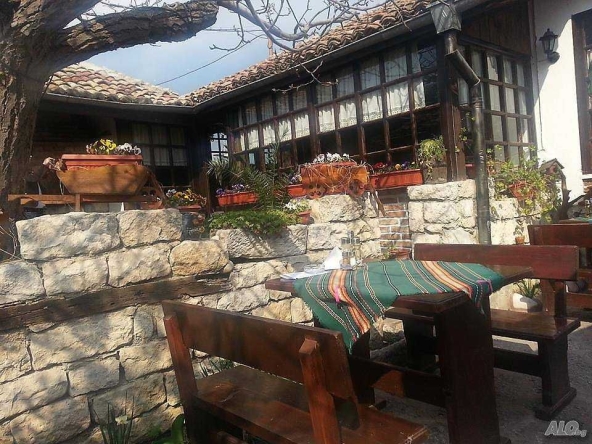 Дава се под наем Заведение в Варна, м-т Пчелина - 500 кв.м за 1275 € - Снимка #1