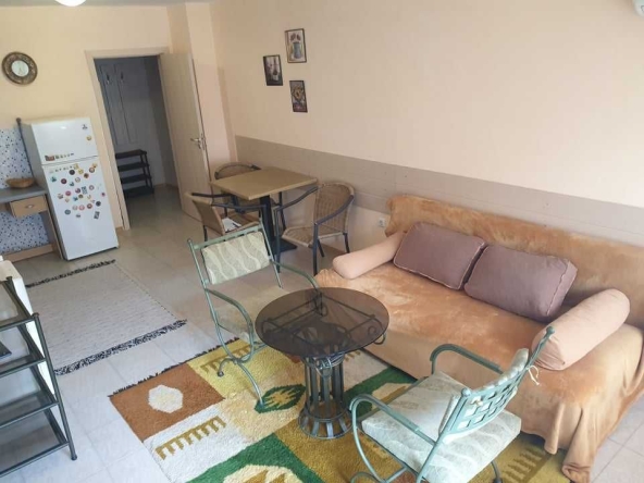 Дава се под наем Двустаен апартамент в Бургас, Възраждане - 60 кв.м за 204 € - Снимка #1