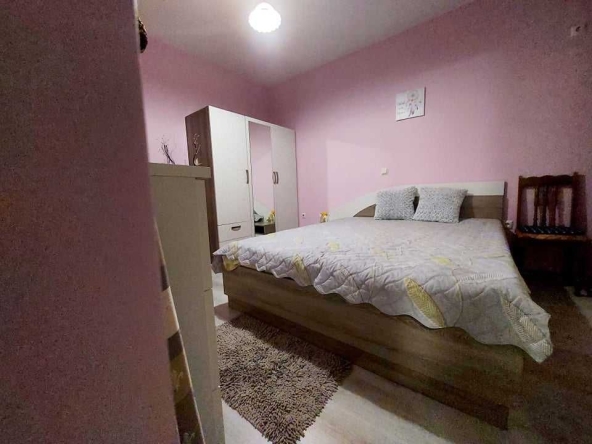 Дава се под наем Двустаен апартамент в Бургас, Меден рудник - зона А - 58 кв.м за 204 € - Снимка #1