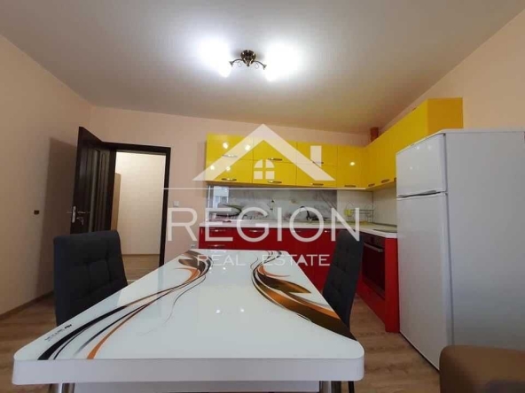 Дава се под наем Двустаен апартамент в Варна, Цветен квартал - 60 кв.м за 561 € - Снимка #1