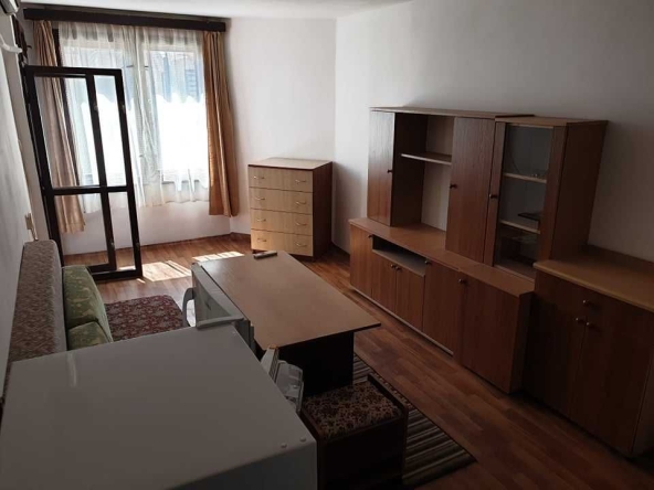 Дава се под наем Двустаен апартамент в Бургас, Възраждане - 50 кв.м за 229.5 € - Снимка #1