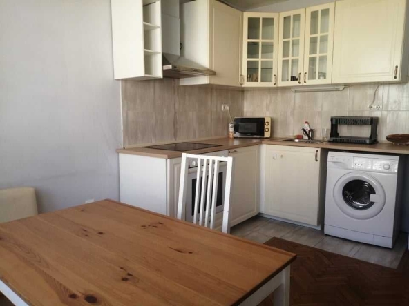 Дава се под наем Мезонет в Бургас, Център - 90 кв.м за 204 € - Снимка #1