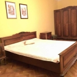 Дава се под наем Двустаен апартамент в Бургас, Лазур - 64 кв.м за 357 € - Снимка #1