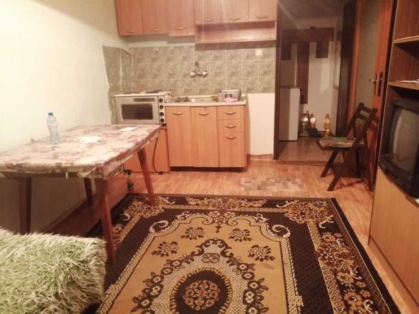 Дава се под наем Едностаен апартамент в Бургас, Възраждане - 48 кв.м за 178.5 € - Снимка #1