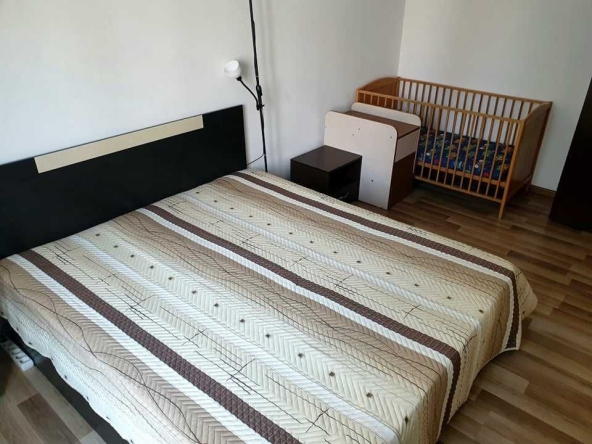 Дава се под наем Двустаен апартамент в Бургас, Меден рудник - зона А - 53 кв.м за 153 € - Снимка #1