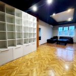 Дава се под наем Двустаен апартамент в Бургас, Център - 78 кв.м за 173.4 € - Снимка #1